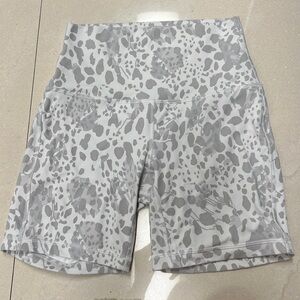 lululemon 6” align shorts